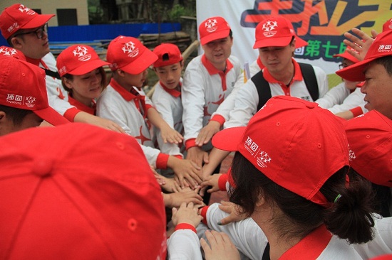 頂固集創:踐行公益 讓愛遠行